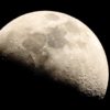 ニコン P900の設定を少しいじって月を撮ってみたら…。あと、フライトレーダー24で不思議な機影を見たのだ…