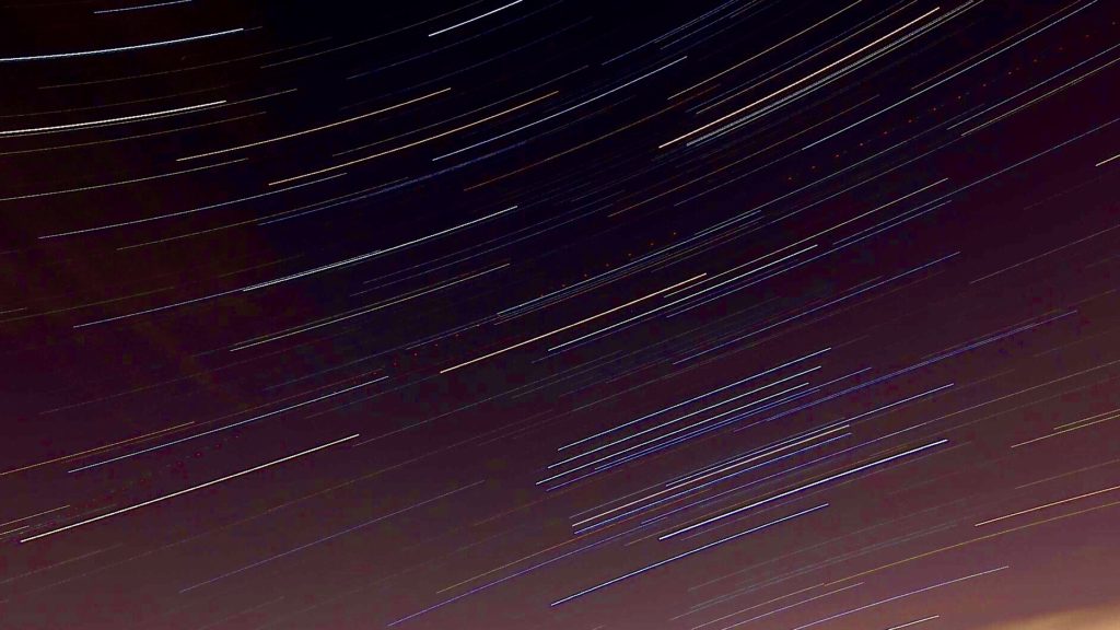 ニコン P900で ふたご座流星群の撮影を試みたり Issを狙って撮ったり 天体ショーでも このカメラはやはり大活躍なのだ 月 日 白ねこのため息